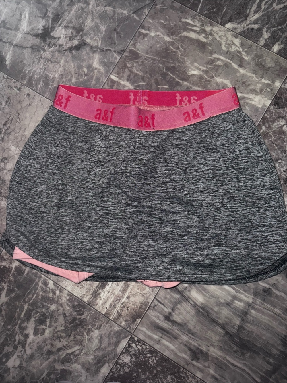 Abercrombie a&f Girls Athletic Skort Gray Pink Built-In Shorts Size 11/12